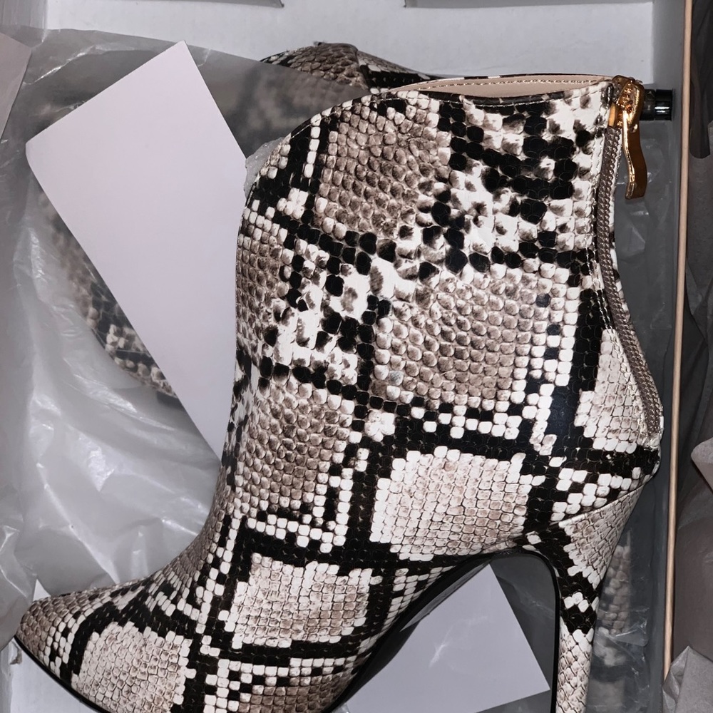 Stiletto Python Boots - Picture 4 of 4